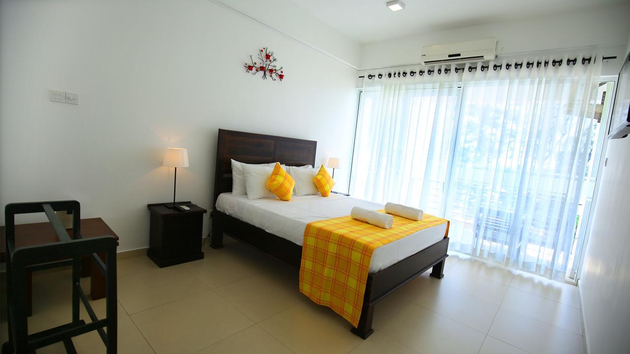 Hotel Twenty Two Binaweli Weligama Exterior foto