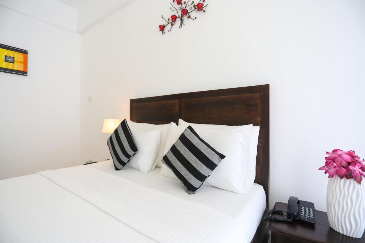 Hotel Twenty Two Binaweli Weligama Exterior foto