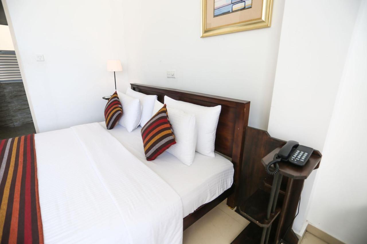 Hotel Twenty Two Binaweli Weligama Exterior foto